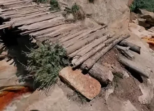 Auden Col Trek Package